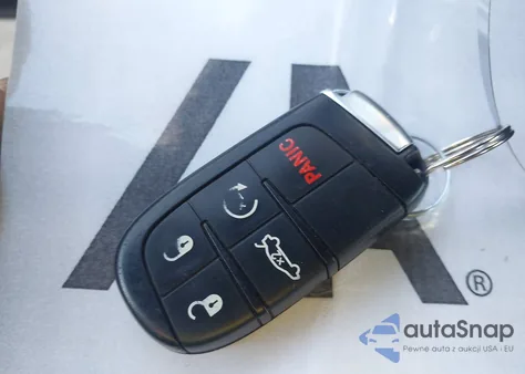 2019 Dodge Charger Sxt Rwd z USA, uszkodzony, nr VIN 2C3CDXBG6KH752857